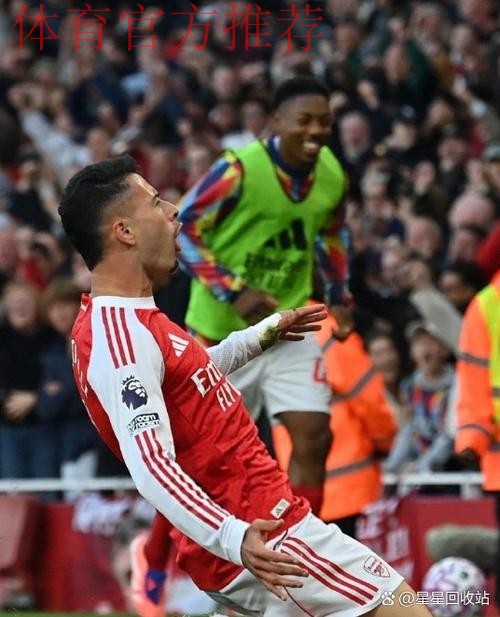 68分钟被换!利物浦1.5亿标王让斯洛特死心:5项数据挂零 评分6.5 68分钟被换!利物浦1.5亿标王让斯洛特死心:5项数据挂零 评分6.5